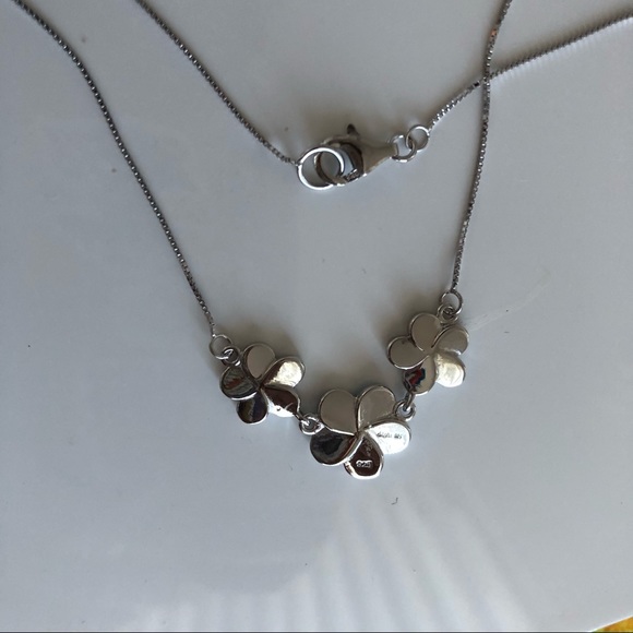 925 S/S Necklace inlaid three Blue Opal plumeria 🌸🌸🌸with 14kw gold overlay. - Picture 4 of 5